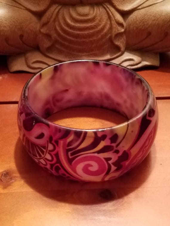 Beautiful Vintage Lucite Pink Colorful Paisley Ba… - image 3
