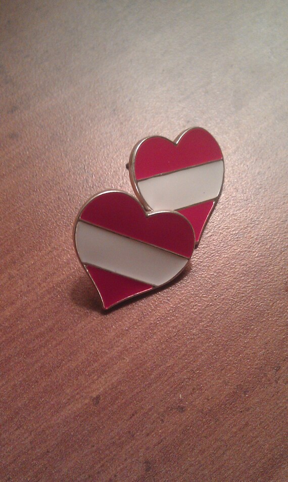 Vintage 80s Red And White Enamel Heart Stud Earrin