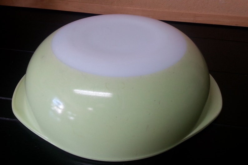 Pyrex 024 Lime Green Two Quart Baking Bowl, Dish - Etsy