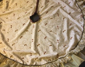 Gold and coffee tree skirt