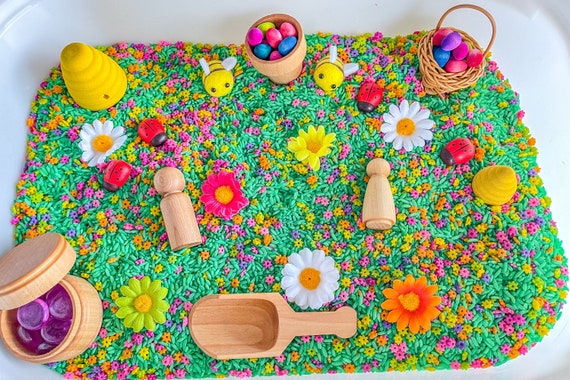 Flower Sensory Bin, Spring Sensory, Taste Safe, Montessori