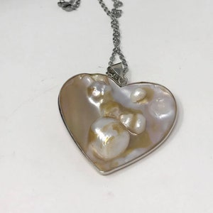Mabe Perle in Perlmutt Shell & Sterling Silber Kette.
