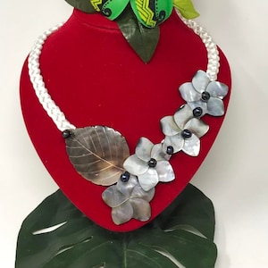 Mother Of Pearl Shells & Black Fresh Water Pearls Necklace. Perfect For Polynesian Dancers, Beach Wedding, Bridesmaids, Luau. For All Ages
