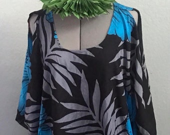Poncho floral hawaïen, couvertures ou robe / haut. TAILLE UNIQUE POUR TOUS