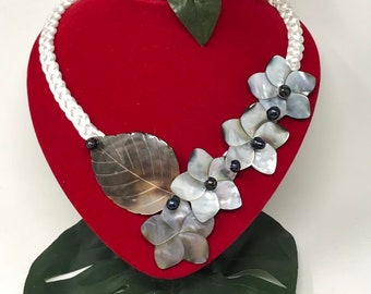 Mother Of Pearl Shells & Black Fresh Water Pearls Necklace. Perfect For Polynesian Dancers, Beach Wedding, Bridesmaids, Luau. For All Ages