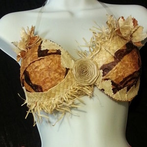 Our Authentic Polynesian Tapa Cloth With Weaved Lauhala Bra. Cook Islands & Tahitian Costume Bra. All Of Our Bra Top Are Made To Order Only.