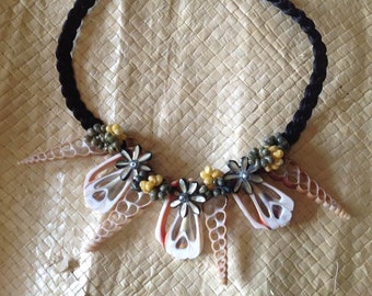 Sea shells necklace. perfect for girls of all ages.