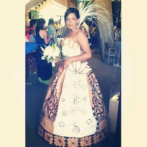 Genuine Polynesian Tapa Cloth & Coconut Husk Fibers Wedding Dress. This Is A Sample Of What We Can Do !! We Will Work To Design Your Dress!!