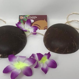 Haut de soutien-gorge enfant en noix de coco uniquement. Soutien-gorge fantaisie en noix de coco. Danseurs tahitiens et des îles Cook. Tout événement polynésien ! L&#39;annonce est réservée aux enfants.