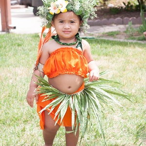KEIKI&#39;S/KIDS Solid Scrunchies Set. Tube Top & Matching Sarong. Perfect For Hawaiian, Tahitian And Cook Island Dancers, Luau Or For Any Event