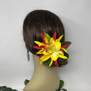 TROPICAL Flowers. Hawaiian Silk Flower Clip. Yellow Orchid, Maile & Lily Hair Clip. Perfect For Any Polynesian Events. Beach wedding, Luau.