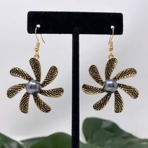 Hawaiian Tribal Tiare Flower Earrings