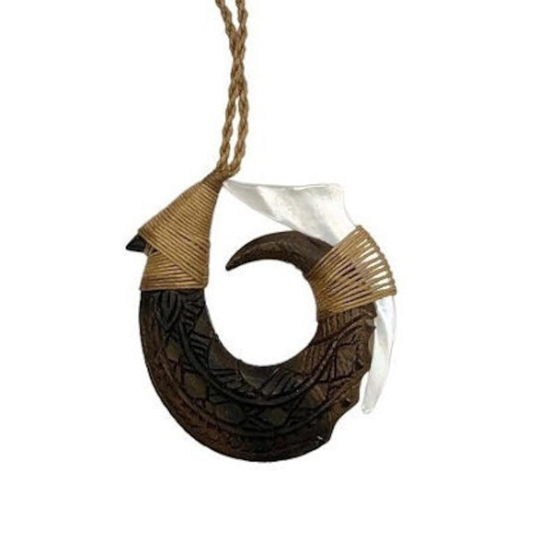 MATAU MILLENIUM Modern South Pacific Tribal Fish Hook Necklace