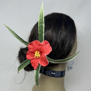 Gramma Tala&#39;s Hair Clip. Baby Moana&#39;s Grandma&#39;s Hibiscus Hair Flower. Tropical Hawaiian Flower Clip.