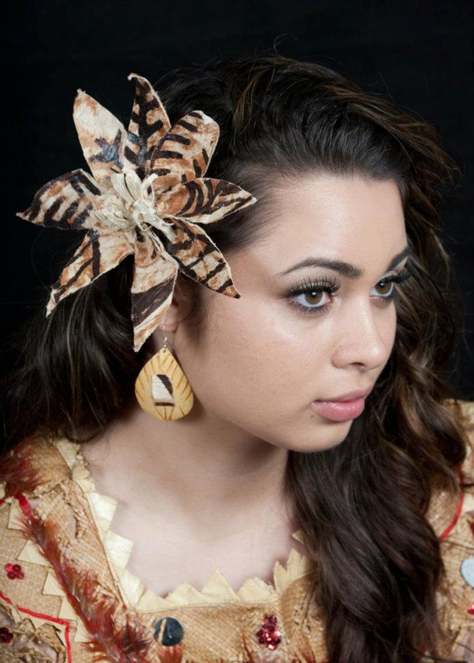 Authentic Polynesian Tapa Cloth Hair Clip Or Comb. 
