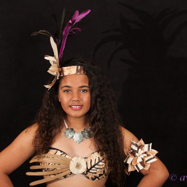 Authentic Tapa Cloth And Lauhala Bra..Tahitian And Cook Islands Costume Bra Top. Perfect For Group Dancers, Luau, Soloist, Of All Ages.