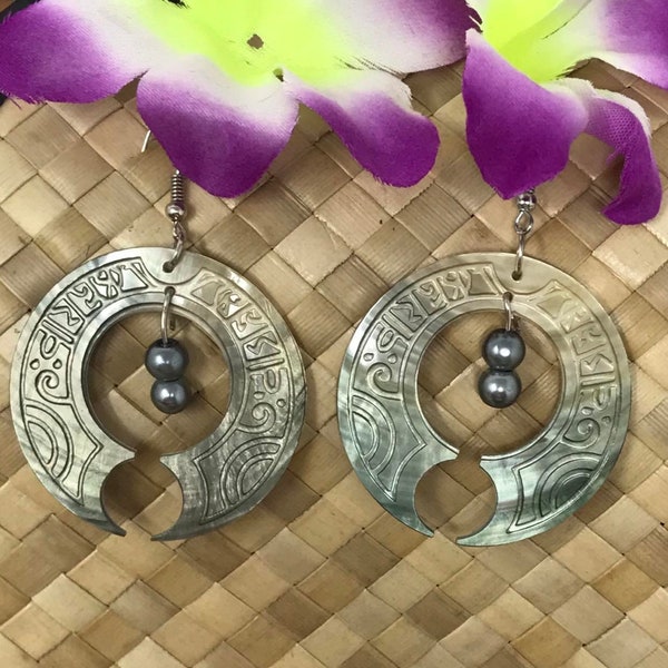 Polynesian Tribal Carved Mother Of Pearl Shell Earrings. Black Lip Mother Of  Pearl Shell Earrings.