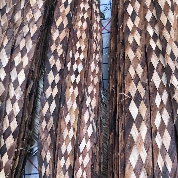 Natural Dried Banana Bark, Bac Bac Braid.. Compare It To The Weaved Lauhala, Super Strong And Your Costume Will Last Longer!!