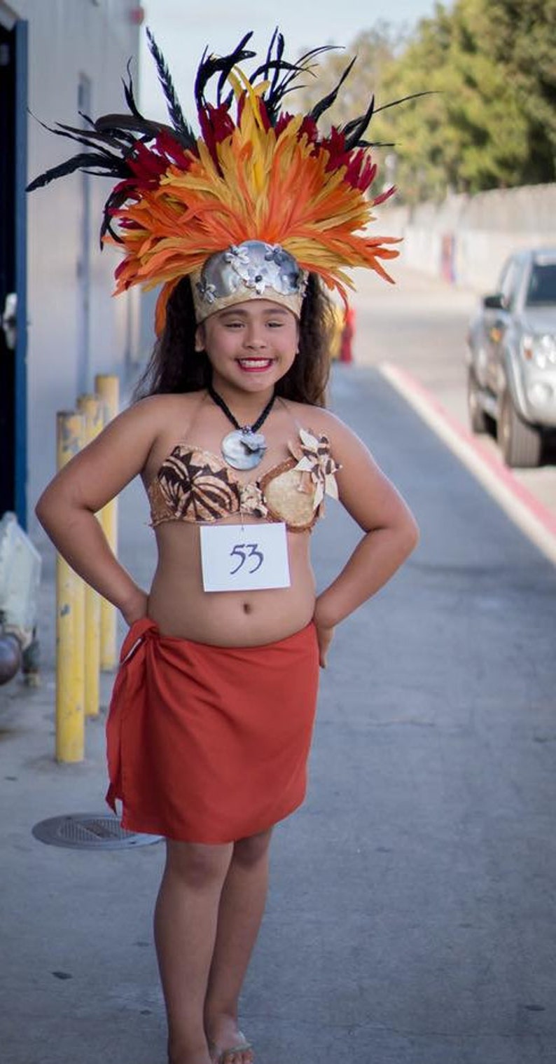 Tahitian & Rarotongan/Cook Islands Headdress/Headpiece..Lauhala, Mother Of Pearl Shells, Rooster Tail Feathers And Fresh Water Pearls. image 2