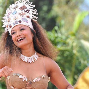 rarotongan headpiece