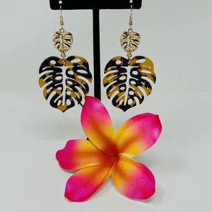 Faux Turtle Shell Earrings & Plumeria Flower.