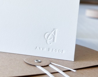 Personalized Minimalist Stationery Set Size | Custom Letterpress | A2 | Blind Emboss | String-tie envelope | White envelope