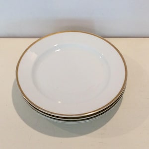 Set of 4 Gold Rim Dinner Plates