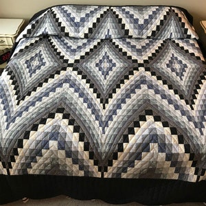 Diamond Reflection Bargello Amish King Quilt 107x117