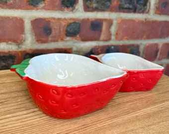 Set of 2 Stacking Strawberry Trinket Dishes