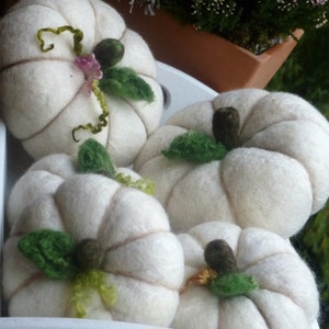 felt pumpkin... Autumn ...Halloween image 3