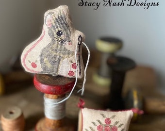 Animal Cracker Series "Bobbin" Pattern by Stacy Nash