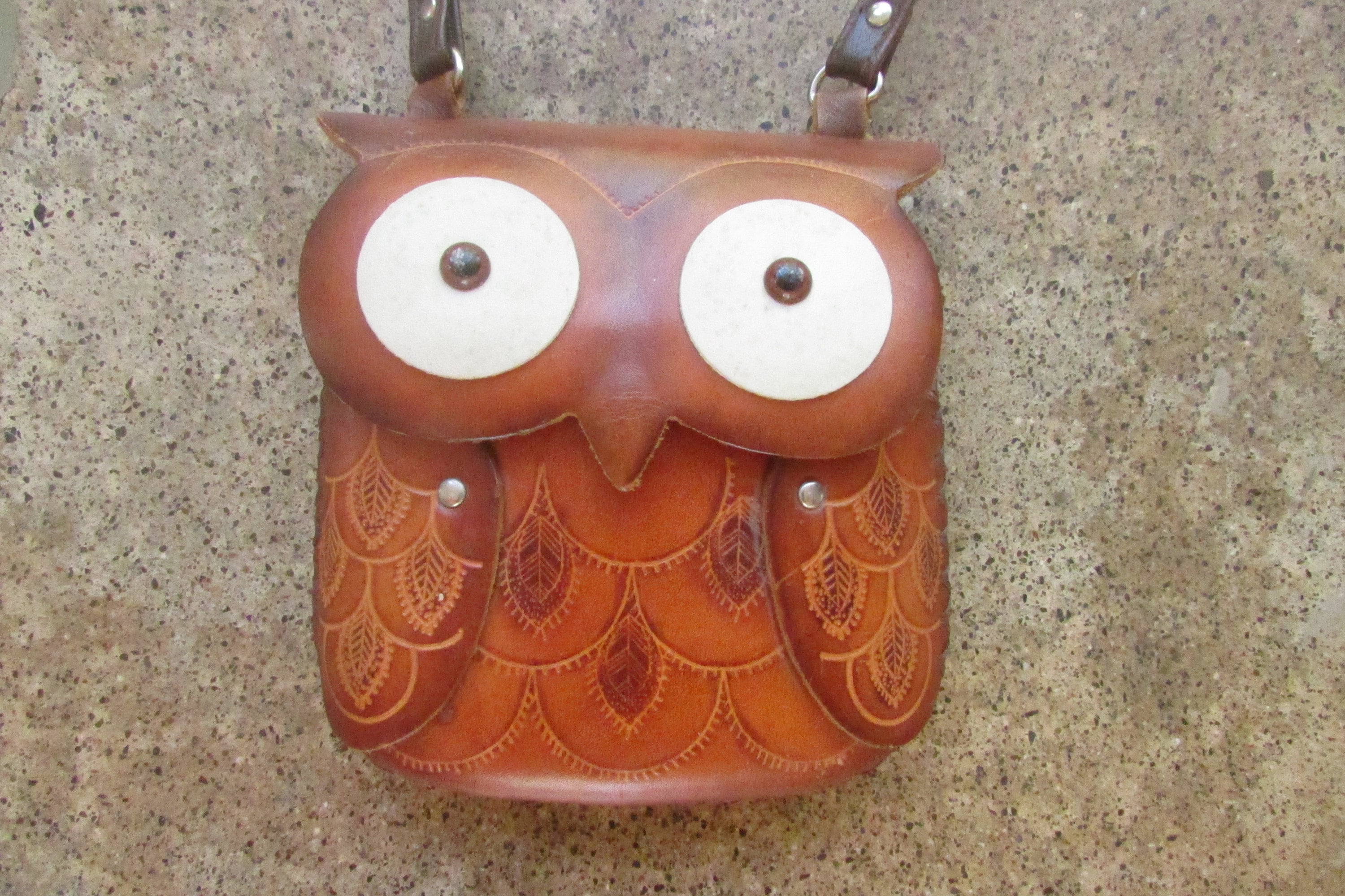 Vintage Leather Owl Purse Cross Body Bag Boho Hippie Fun adjustable strap