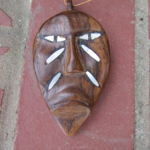 Oceanic Maori Koruru Art Pendant Necklace Wood Abalone Shell