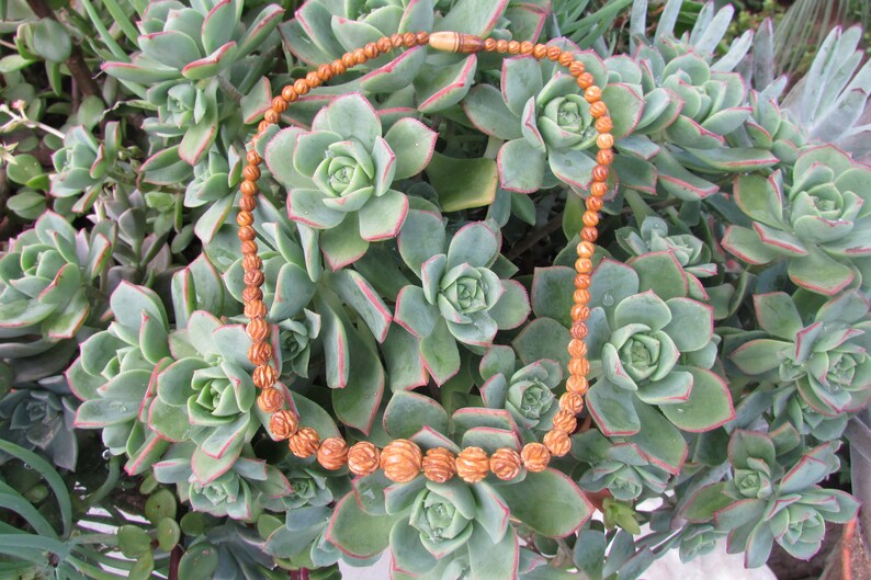 Vintage carved old bone necklace Graduated carved beads 71 carved bone beads