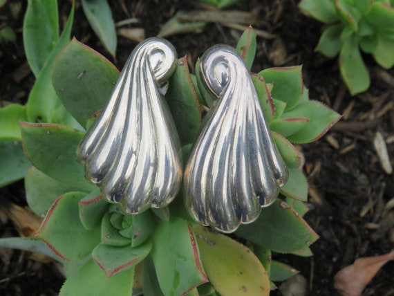 Vintage Mexican Sterling silver puffy fan earring… - image 2