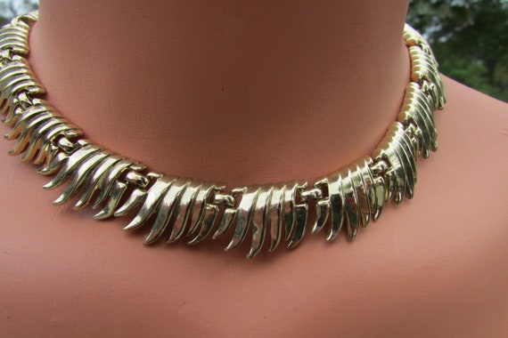 Vintage gold tone Trifari adjustable choker neckl… - image 3