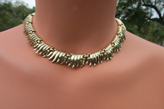 Vintage gold tone Trifari adjustable choker neckl… - image 1