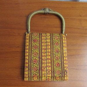 Monedero vintage Taj Of India con asa de latón y detalles de flores y pájaros