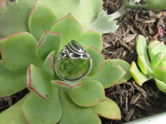 Sterling silver ring with open scroll design Blac… - image 8