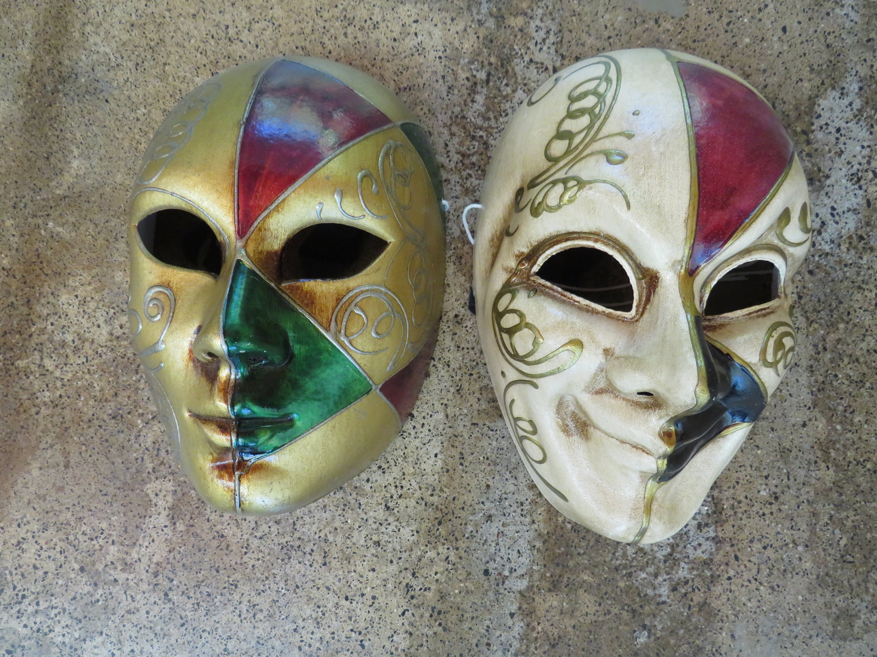 Laguna Hand Painted Masks Made in Italy Set of 2 Masks Venice Tourist Art  Home Decor Art Wall Hanging Italian Costume Party Venice Europe 