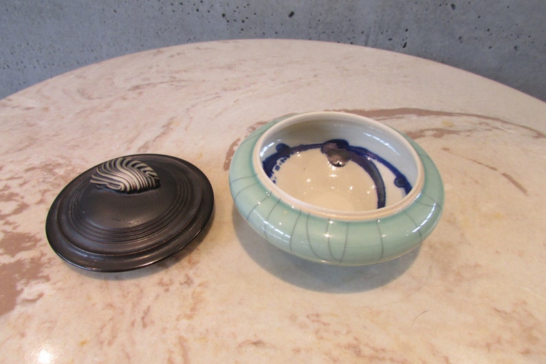 Andrew MacCorkingdale Modern Asian Raku Pottery Vessel with Lid Green Crackle Glaze Matte Black Lid signed 96 Studio Pottery Home decor
