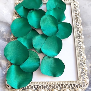 Emerald Satin Rose Petals Flower Basket Wedding Decor Table Decoration Aisle Petals,handmade