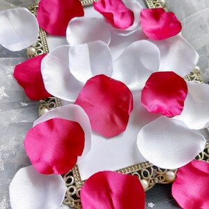 Mélange de pétales de rose (rose, rose, couleur blanche), corbeille de fleurs décor de mariage décoration de table pétales d’allée, fait à la main