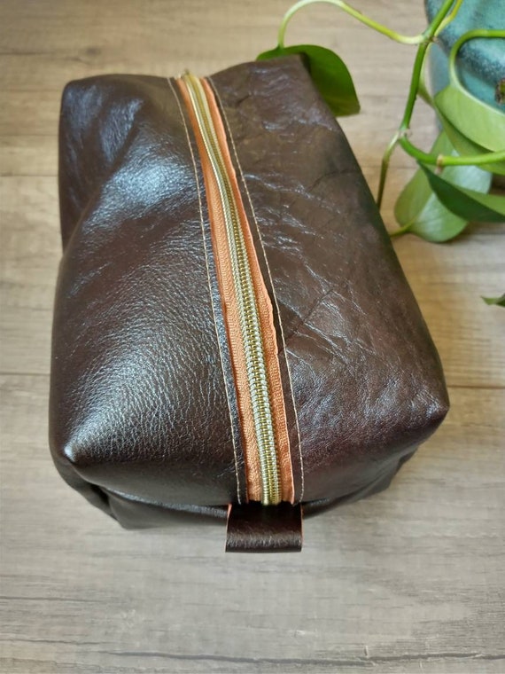 chrome dopp kit