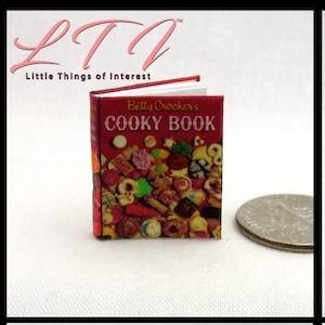 BETTY CROCKERS CHRISTMAS Cooky Cookbook 1:12 Scale Miniature Dollhouse Illustrated Hard Cover Book Cookie Kitchen Recipes