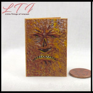 1:6 Scale BOOK Of The DEAD Evil Dead Necronomicon Miniature Illustrated Book