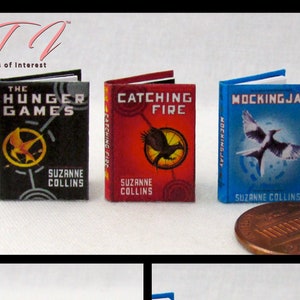 THE HUNGER GAMES Book Set of 3 - 1:12 Scale Miniature Readable Hard Cover Books Catching Fire Mocking Jay