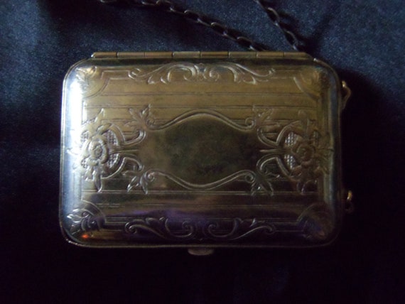 Flapper Dance Compact