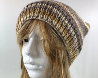 Handmade wool cap ref 2352