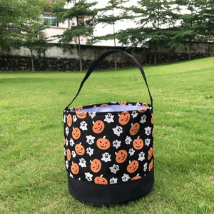 Monogrammed Halloween bag, Halloween bucket, Pumpkin and ghost Halloween bucket, treat or trick bag, Sand bucket, baby gift image 3